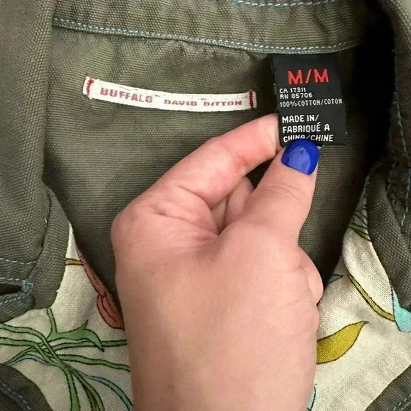 Buffalo David Bitton Denim Jacket Women's Medium Floral Green Boho Bohemian - Picture 3 of 6